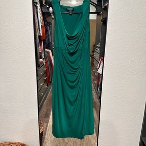 Ralph Lauren Size 8 classic sheath dress with gathered detail. Worn once.